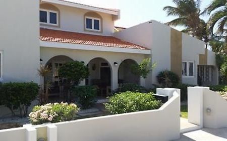 Bubali Villa & Apartments Bagian luar foto