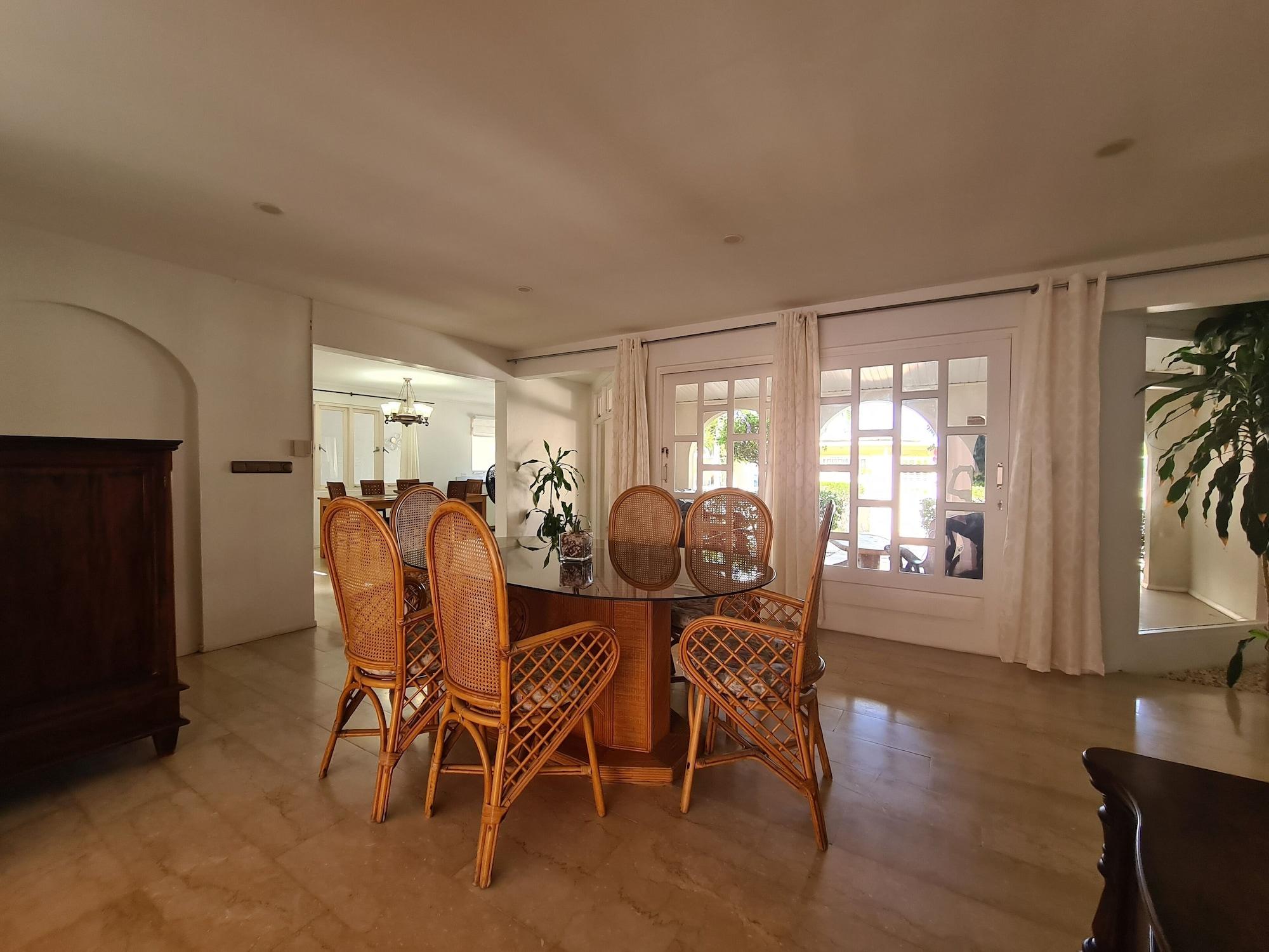 Bubali Villa & Apartments Bagian luar foto